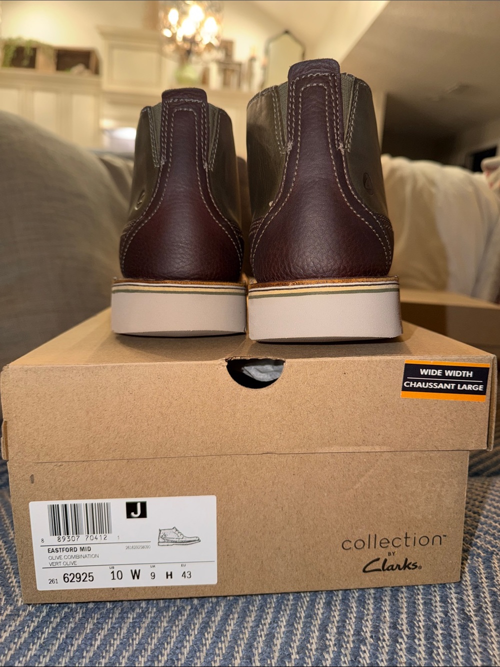 Clarks Men’s Chukka Boots in Olive and Brown